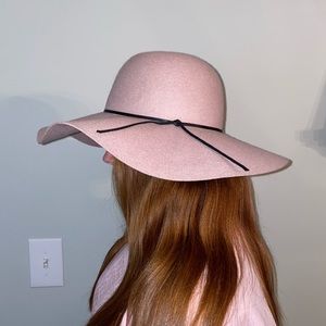 BP, blush pink 100% wool floppy hat.